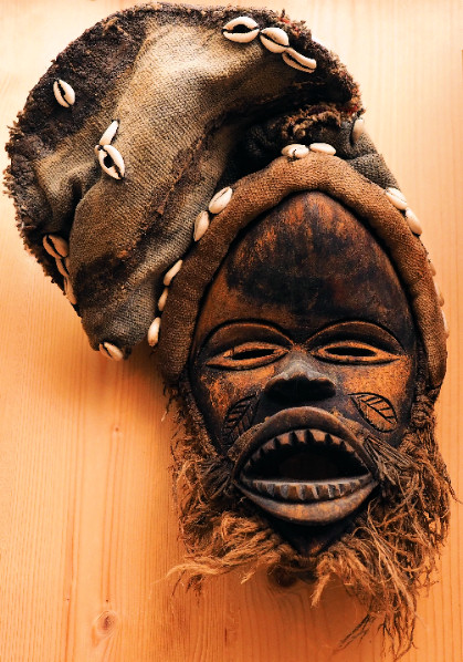 Afrikanische Maske von Djembé Art