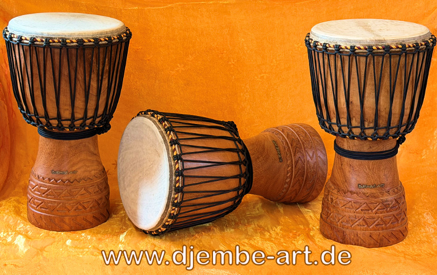 Djembe Trommel Serie 'Savanah Queen' von Djembé Art aus Mali, Westafrika